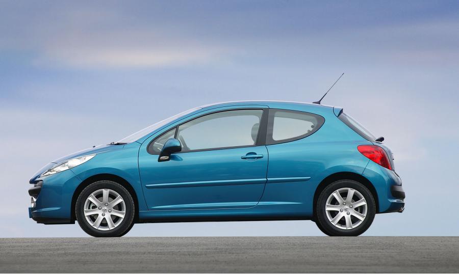  Peugeot 207 2006 года  (фото 32 из 180)